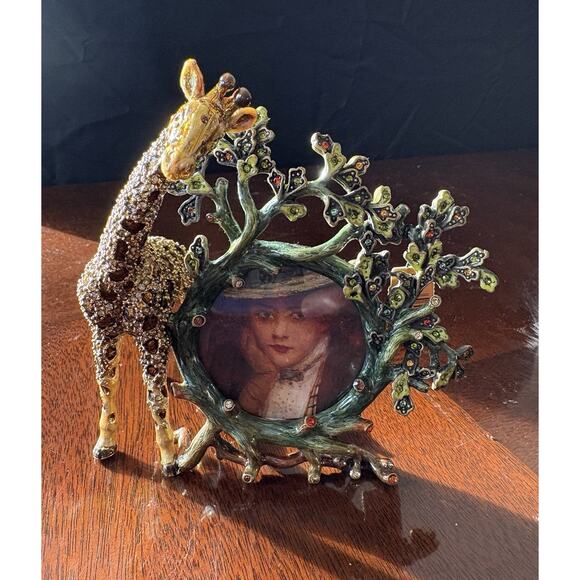 Jay Strongwater Other - Jay Strongwater Giraffe Round Picture Frame Jungle Collection safari Crystals